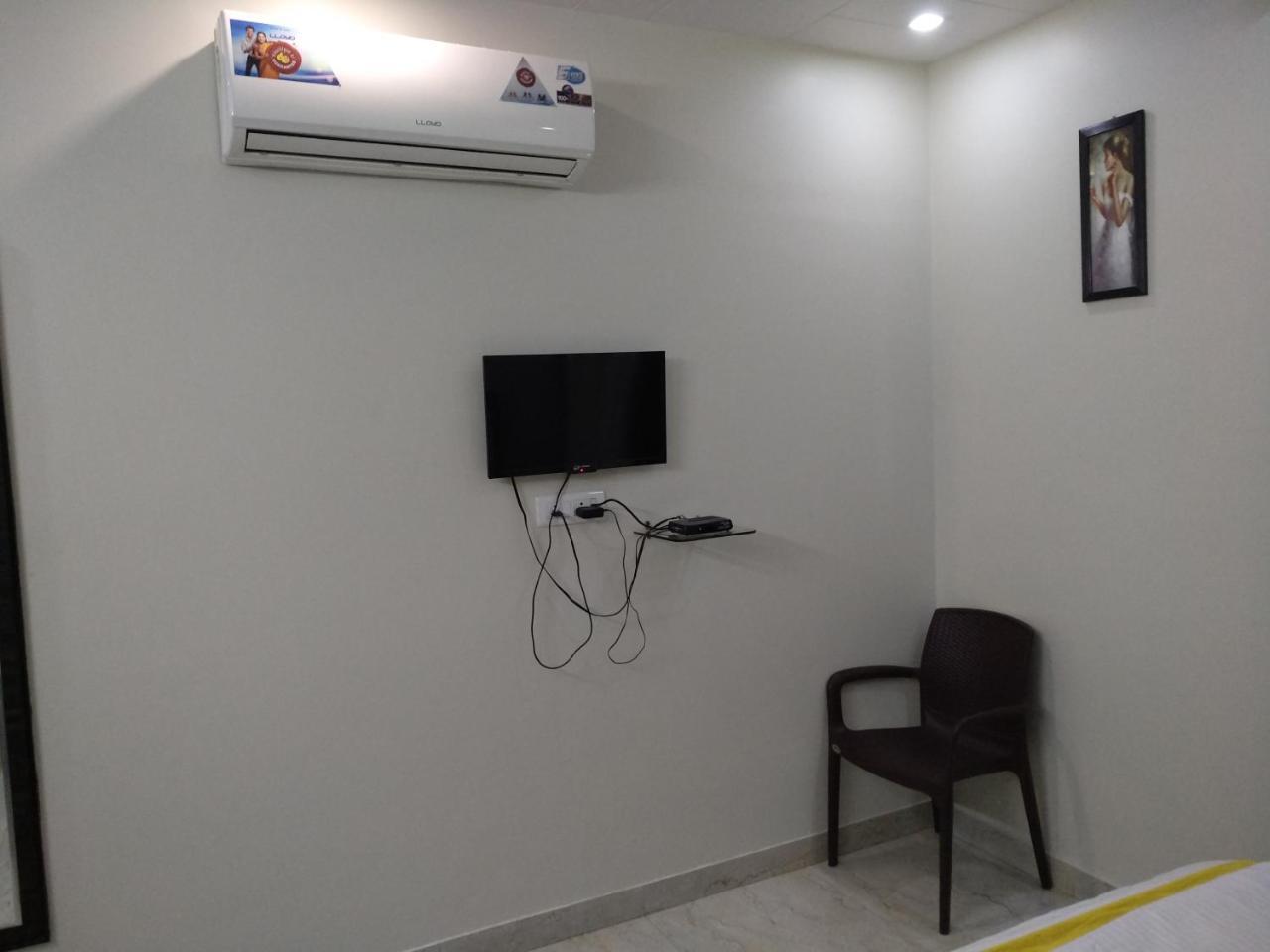 Hotel Rb Palace Dhaulpur Exterior foto